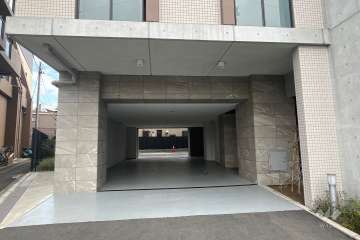 駐車場の出入り口