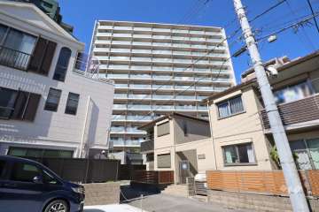 ジオ新丸子の外観(南東側から)