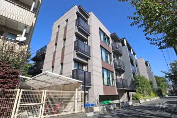 クレヴィア小杉御殿町の外観(南西側から)