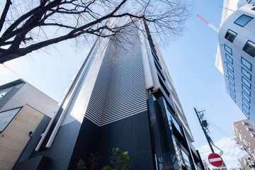 プレサンス鶴舞駅前レジスの外観（北東側から）