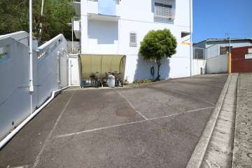 敷地内駐車場（屋外平面式・南側）