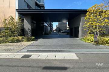 駐車場の出入口