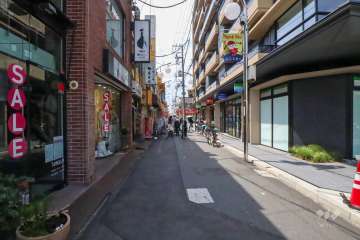 敷地南西側の前面道路　