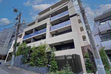 オープンレジデンシア北参道ザハウスの外観（南側から）