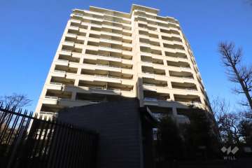 桜上水ガーデンズG棟の外観(南西側から)