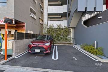 敷地内駐車場（屋外平面式）