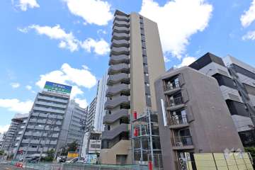 プレサンスロジェ名古屋駅前の外観（南西側から）