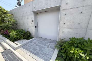 駐輪場の出入口