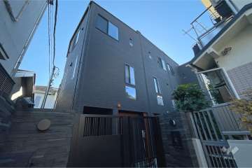 プラハテラス恵比寿の外観（北西側から）