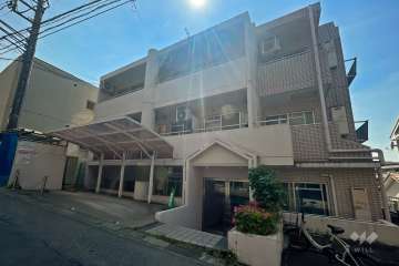 スカイコートたまプラーザの外観（北東側から）