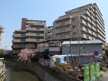 モンセーヌ西宮鳴尾の外観（南西側から）