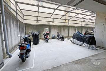 バイク置場