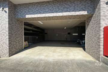 敷地内駐車場（屋内機械式）