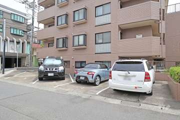 敷地内駐車場（屋外平面式）　