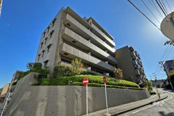 宮前平ガーデンハウスの外観（北西側から）