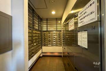 宅配ボックスと共用ポスト