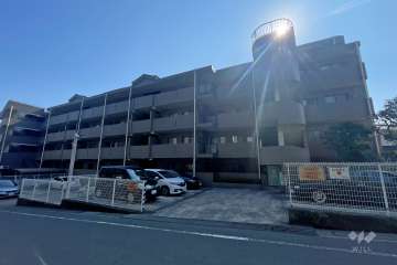 グリーンシティー鷺沼参番館の外観（北西側から）