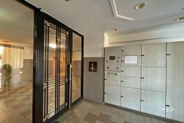 エントランス（宅配ボックス）