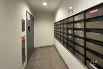 宅配ボックスと共用ポスト