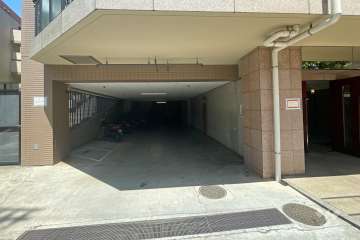 敷地内駐車場（屋内平面式）