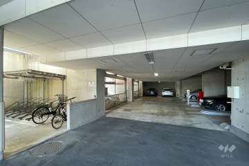 敷地内駐車場（屋内機械式・屋内平面式）、駐車場