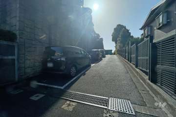 敷地内駐車場（屋外平面式）