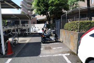 バイク置場