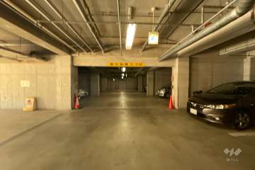 敷地内駐車場（屋内平面式）