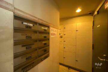 宅配ボックスと共用ポスト