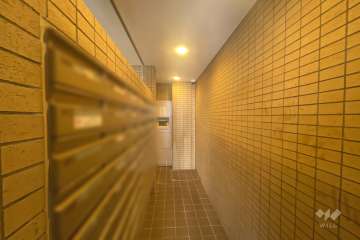 共用ポストと宅配ボックス