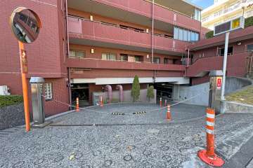 駐車場の出入り口