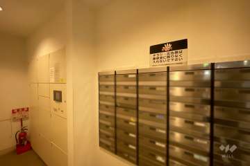 宅配ボックスと共用ポスト