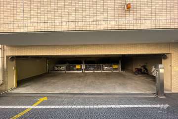 敷地内駐車場（屋内機械式）