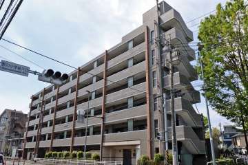 センチュリー梶ヶ谷の外観（北東側から）