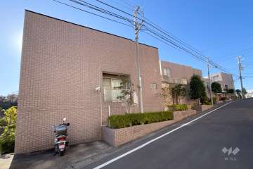 グリーンテラス野川台の外観（北東側から）