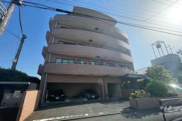ヴィルレーヴ鷺沼の外観（北東側から）