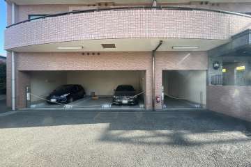 敷地内駐車場（屋内機械式）