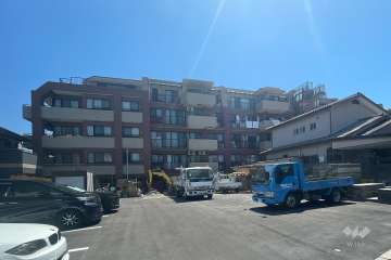 クオス宮崎台の外観（西側から）