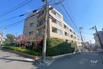 アルス鷺沼プラシアスの外観（西側から）