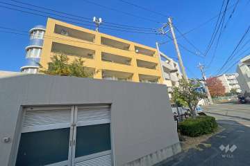 フローレンスパレス宮前平の外観（南西側から）