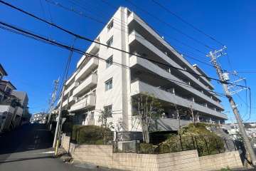 パークホームズ鷺沼サウスレジデンスの外観（南東側から）