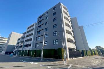 クレストフォルム宮崎台サウステラスの外観（南西側から）　