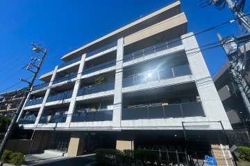 ランドステージたまプラーザ２の外観（南東側から）