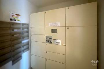 宅配ボックスと共用ポスト　