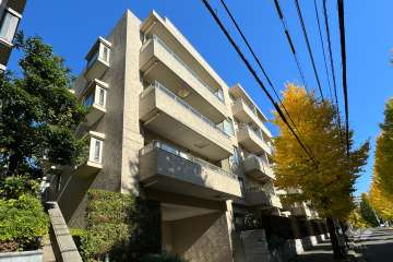 ヴィークコート宮前平野外観（南西側から）