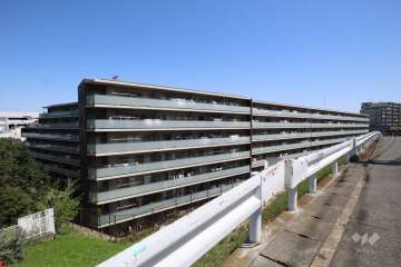 グレーシアガーデンたまプラーザの外観（南西側から）