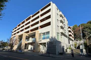 ブリリア宮前平の外観(南東側から）