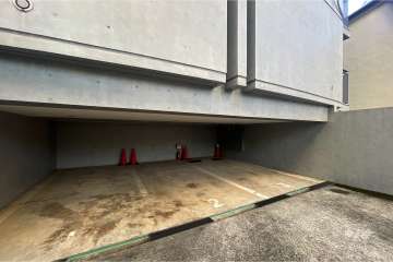 敷地内駐車場（屋内平面式）