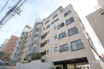 ニューウェルテラス宮前平B棟の外観(北西側から)