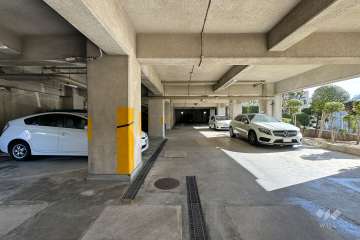 敷地内駐車場（屋内平面式）